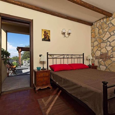 Horse House Apartamento Ragalna Exterior foto